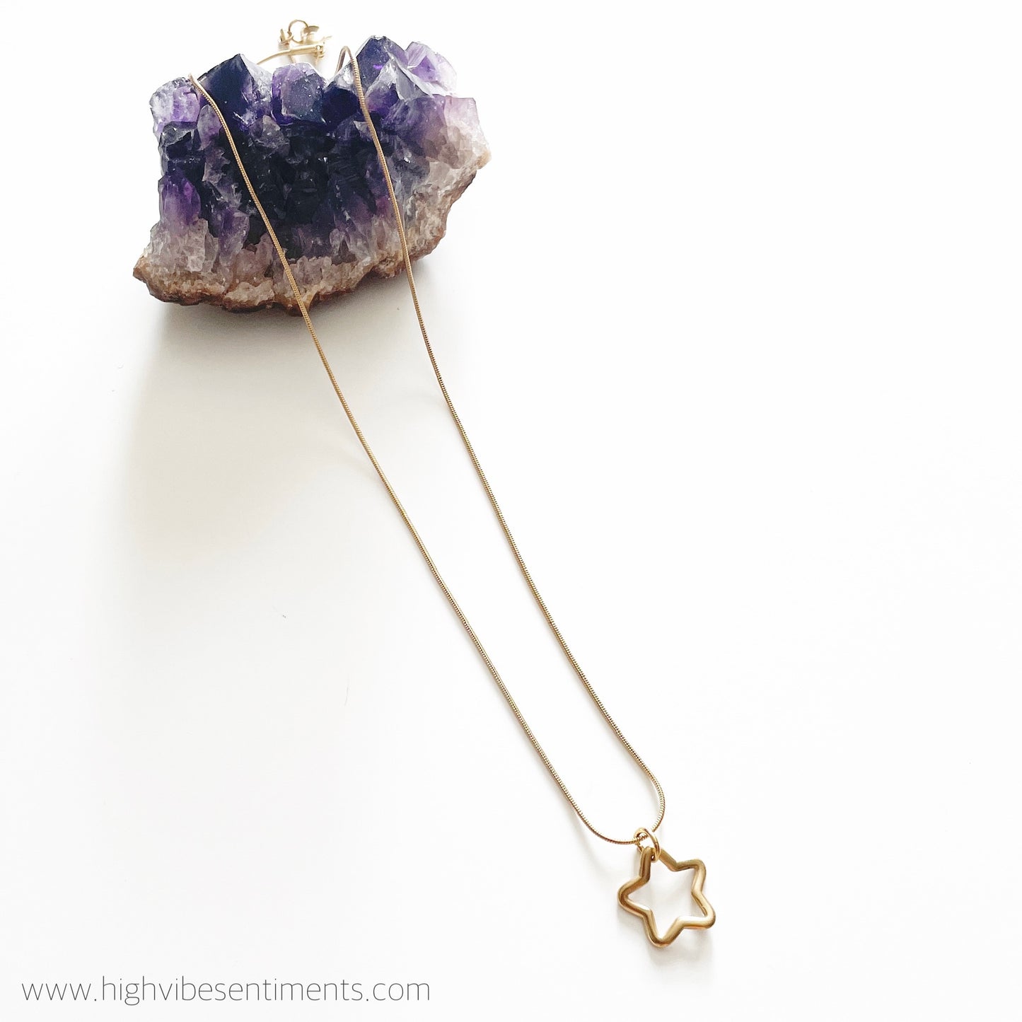 Sleek Hollow Star Necklace
