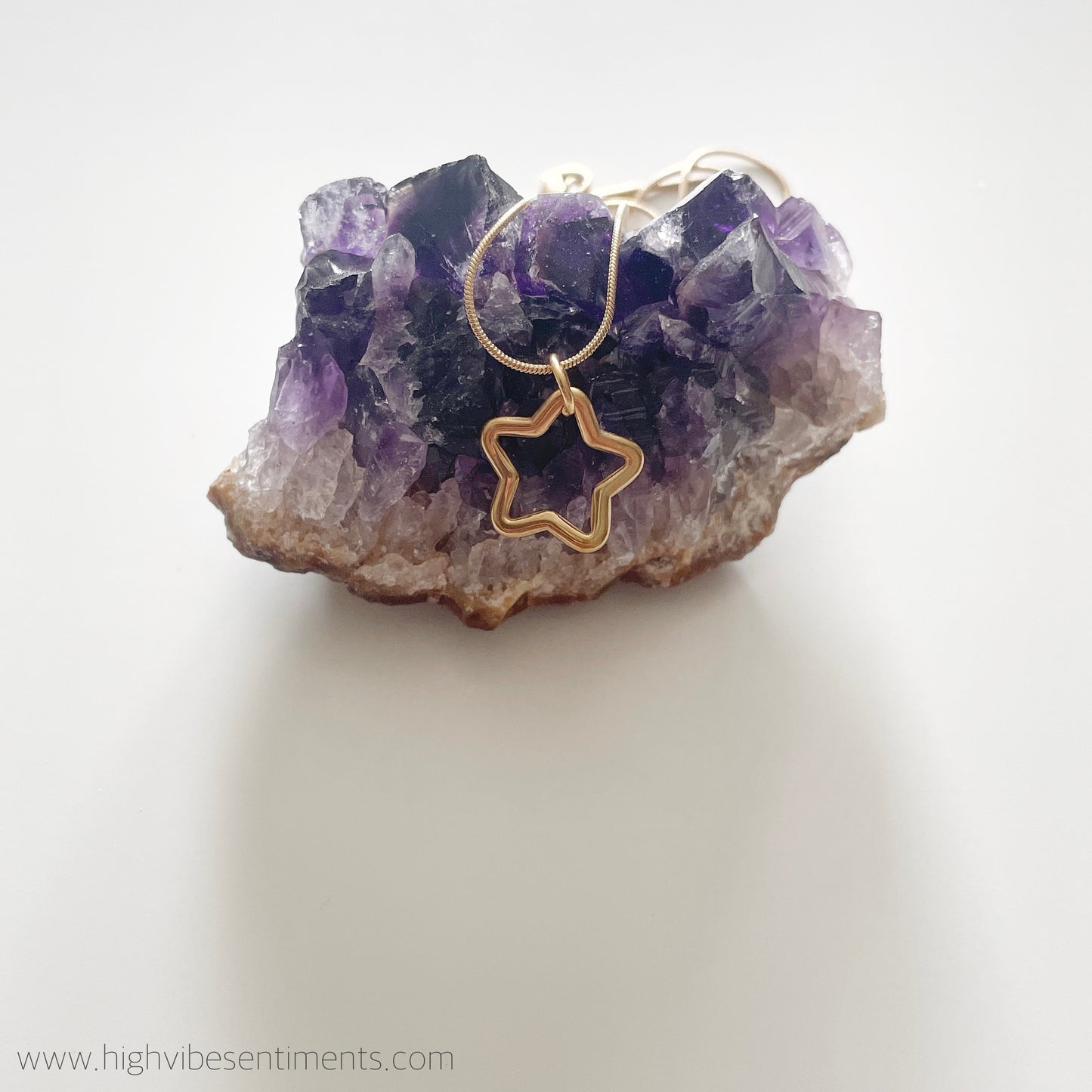 Sleek Hollow Star Necklace