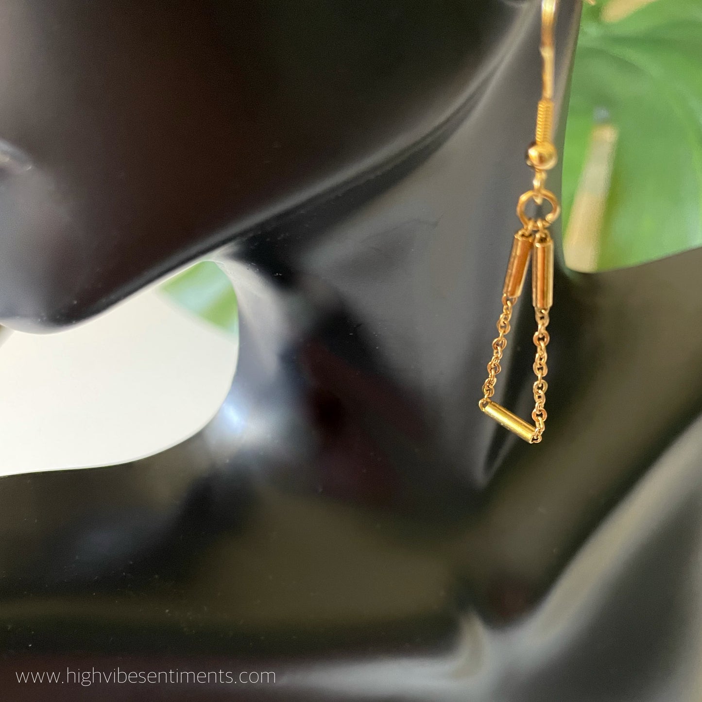 Triangular Chain Dangles