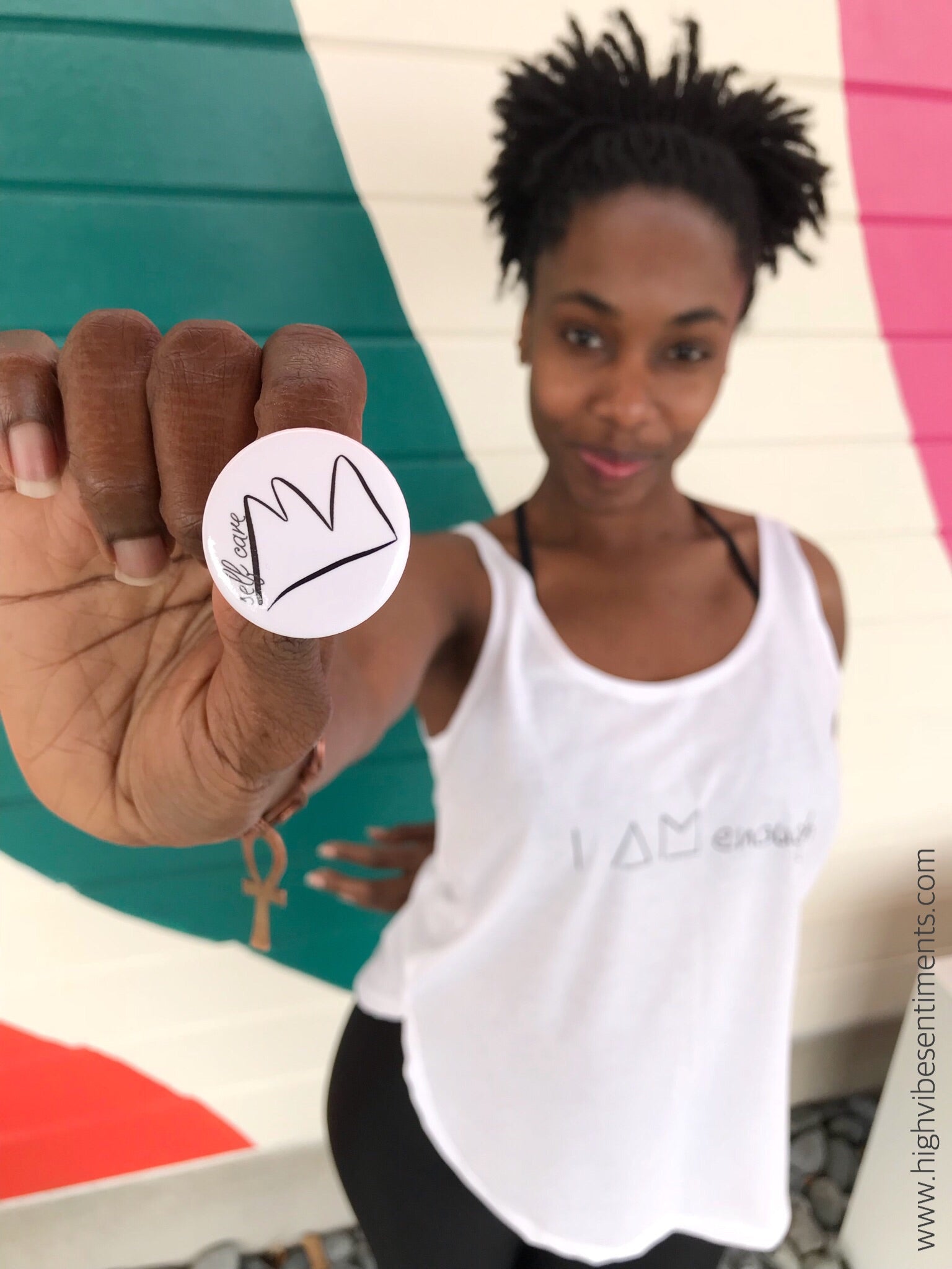 Model Khadeshia Beam for High Vibe Sentiments